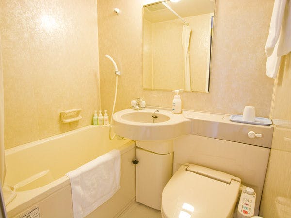 Step Inn Shin-Osaka East Exit