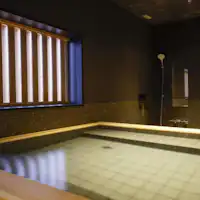 ห้องอาบน้ำกึ่งกลางแจ้ง 'พระอาทิตย์ตก'