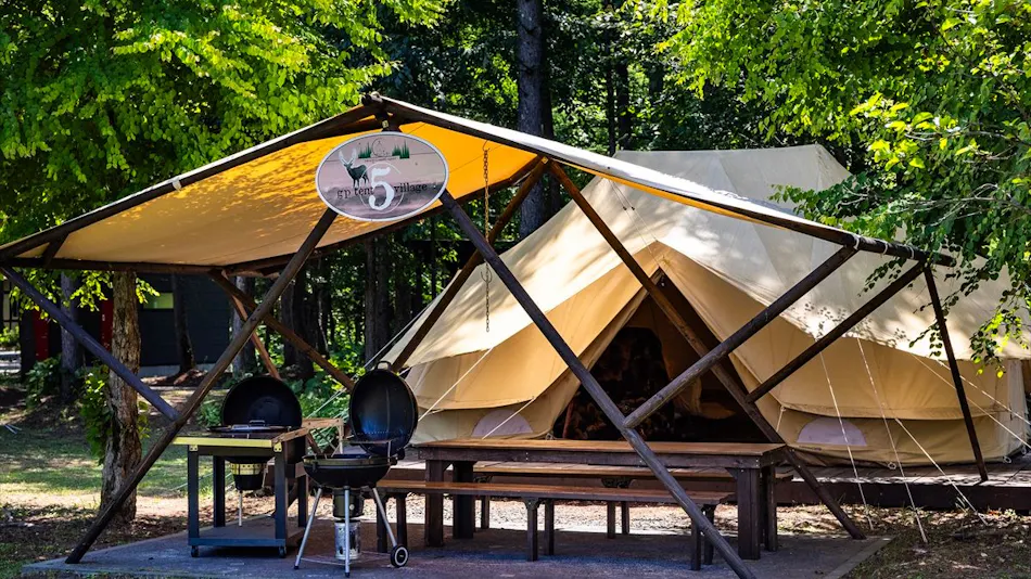 Tokachi Nakasatsunai Glamping Resort Ferien Dorf
