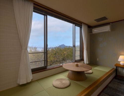 海が見えるツインの洋室【湯布院】