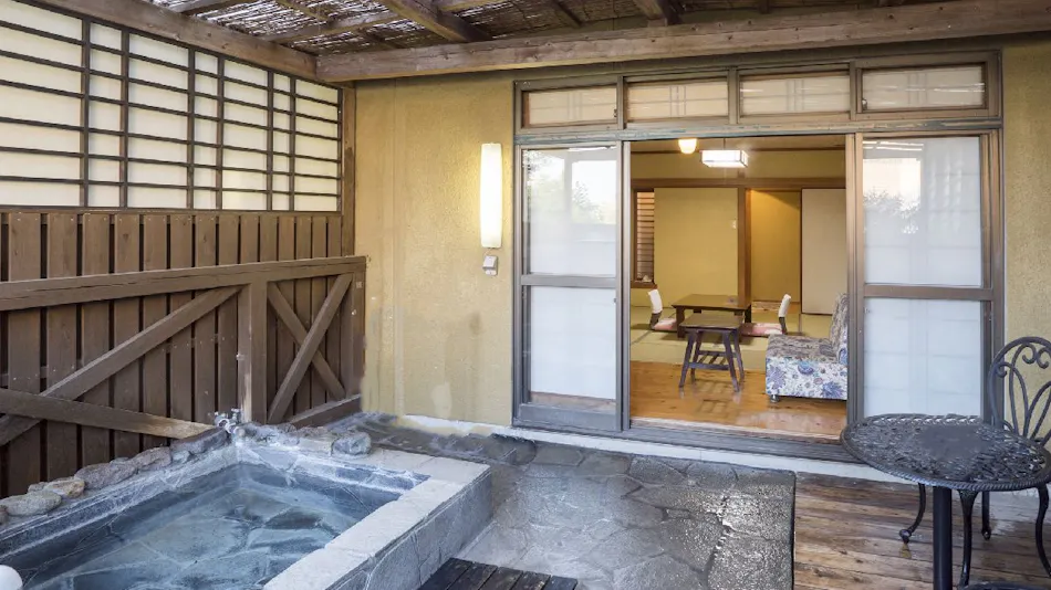Kamioka Onsen Hozanso