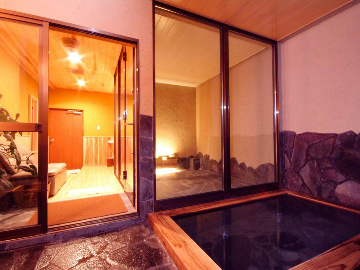 Kamioka Onsen Hozanso