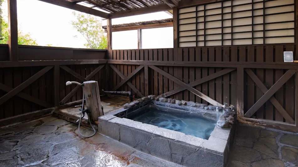 Kamioka Onsen Hozanso