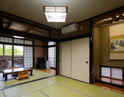 露天風呂付き客室(8～16畳)一例