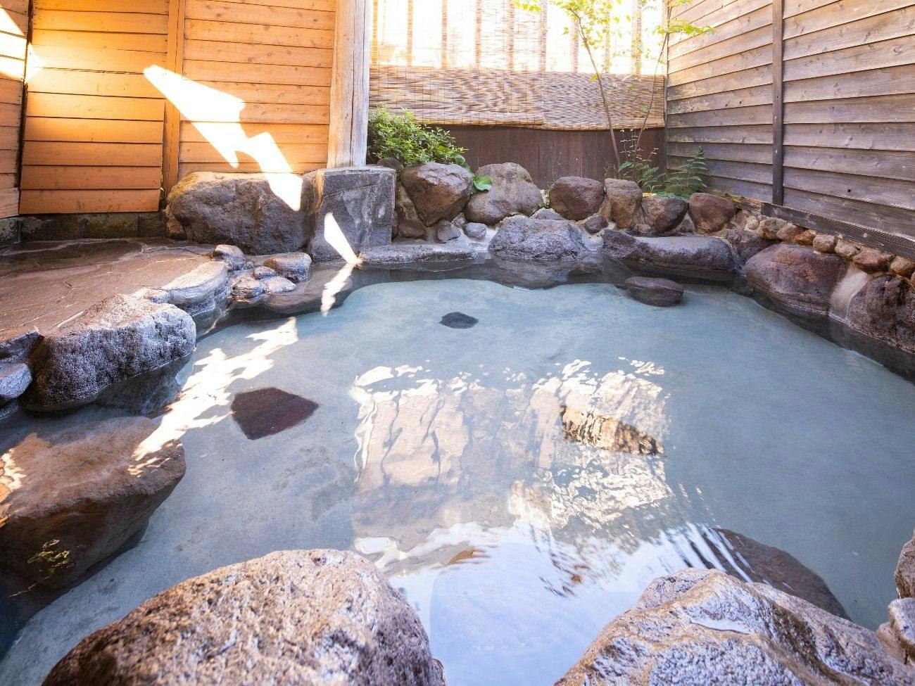 Kamioka Onsen Hozanso