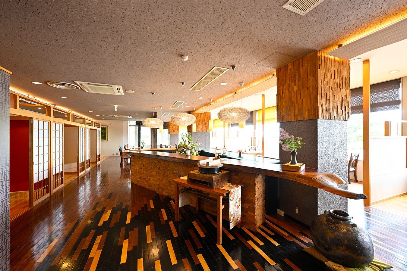 ร้านอาหาร Kakuremino