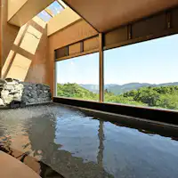 ท่านสามารถเพลิดเพลินกับภูเขาในชิชิบุได้อย่างผ่อนคลาย