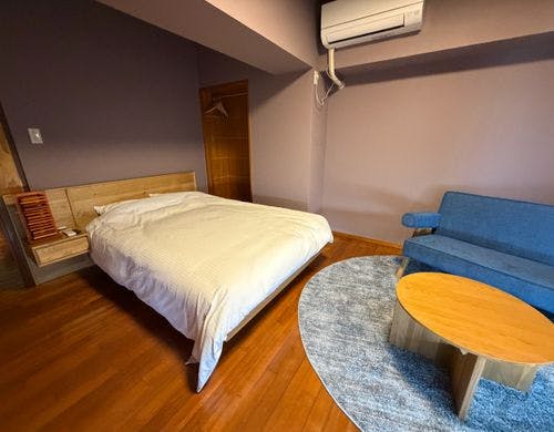 和洋室50平米ダブルベッド・キッチン付き