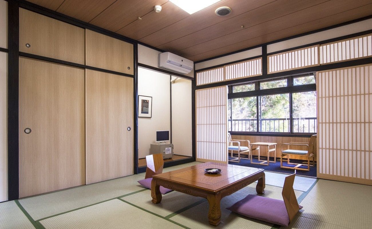 ห้องสไตล์ญี่ปุ่น 10 เสื่อทาทามิ + ระเบียงกว้าง 4 เสื่อทาทามิ (ปรับปรุงใหม่, ห้องปลอดบุหรี่)