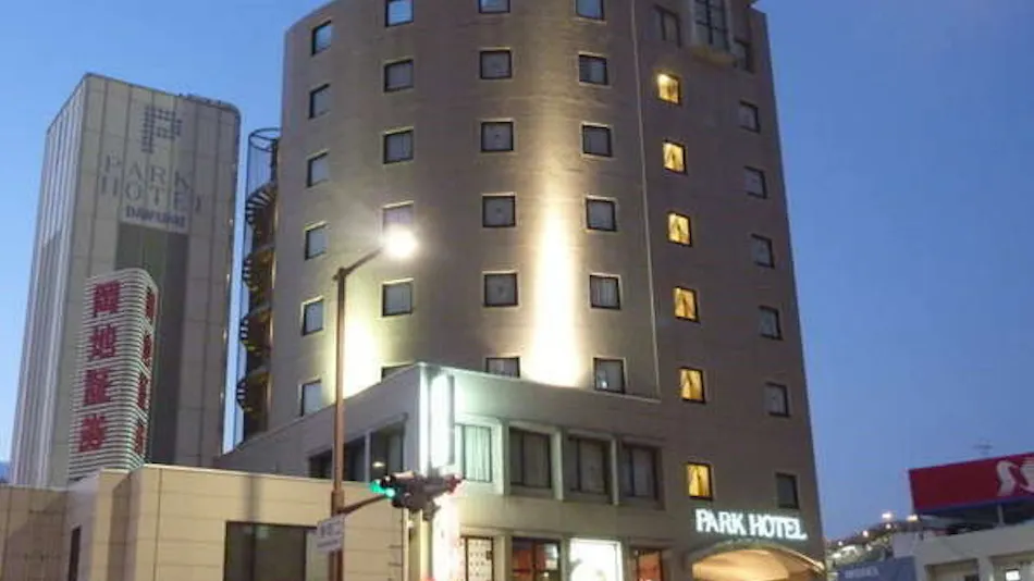 Kuwana Park Hotel