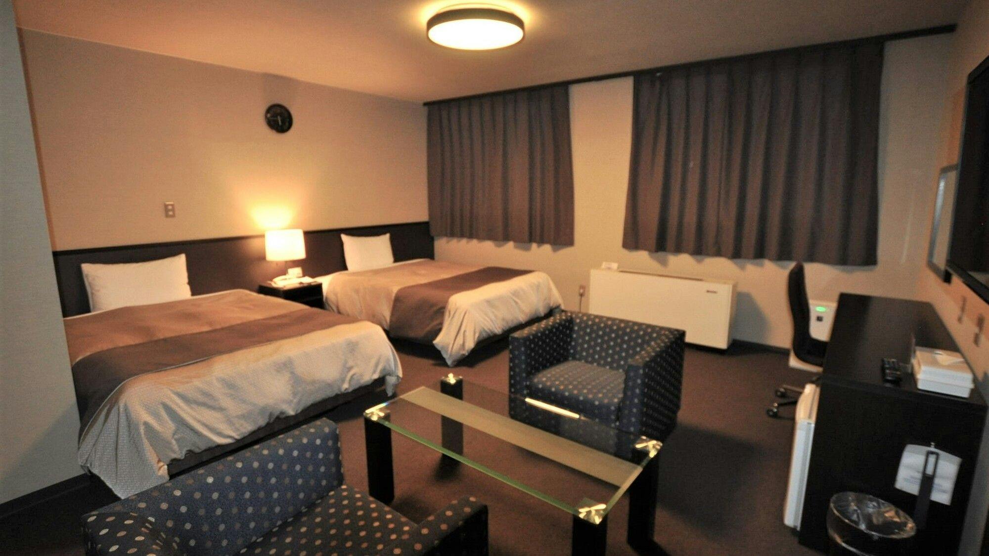 Koyama International First Hotel