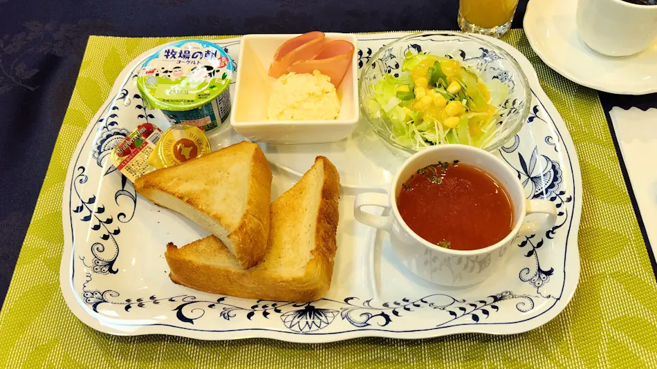 Koyama International First Hotel