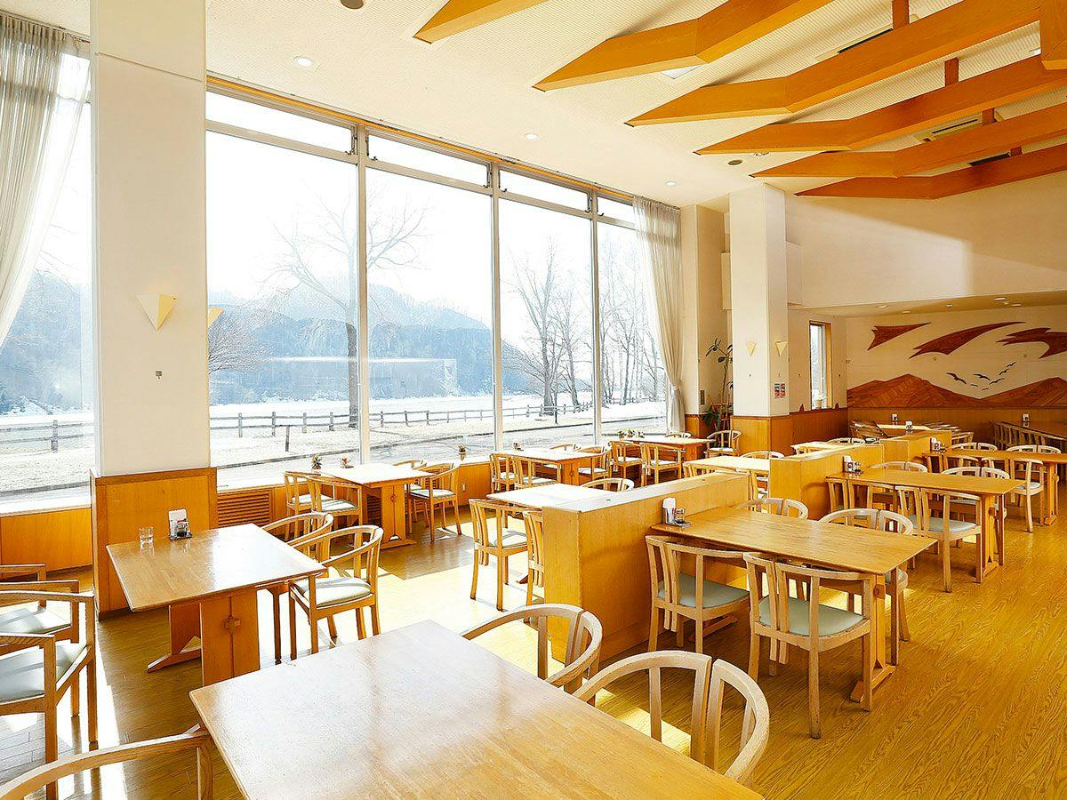 Yuyado Kuttari Onsen Lake Inn