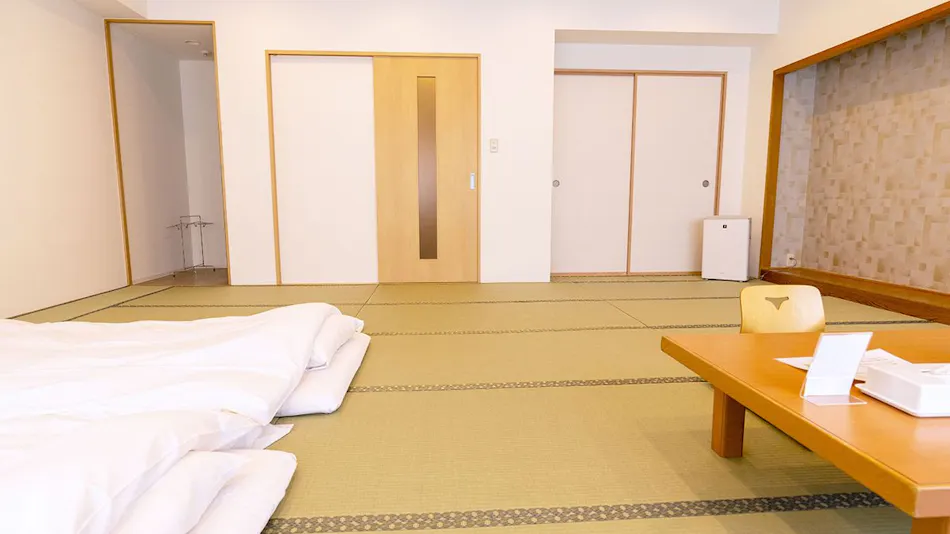 Yuyado Kuttari Onsen Lake Inn