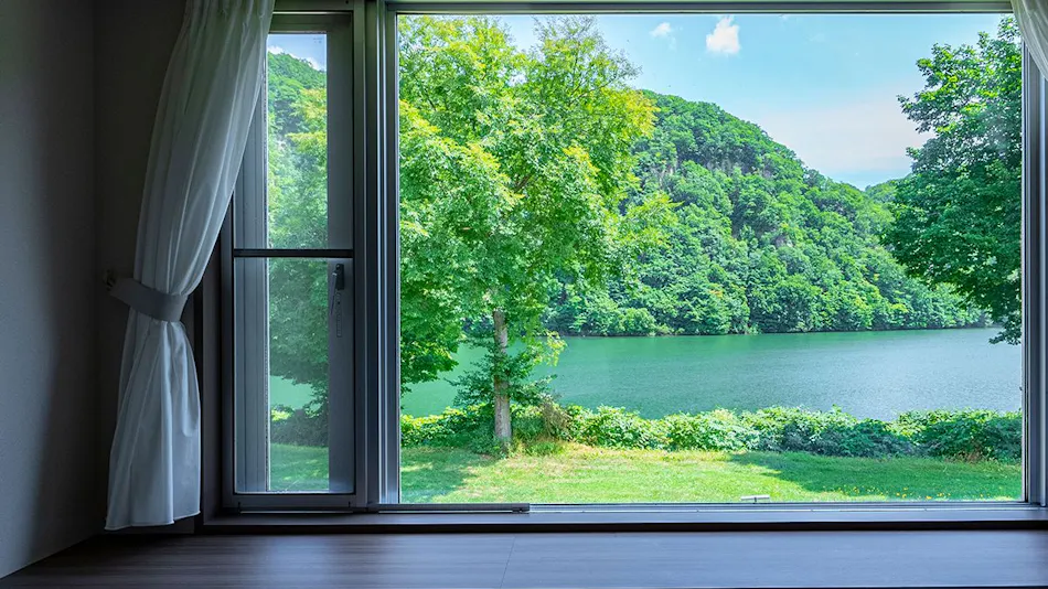 Yuyado Kuttari Onsen Lake Inn