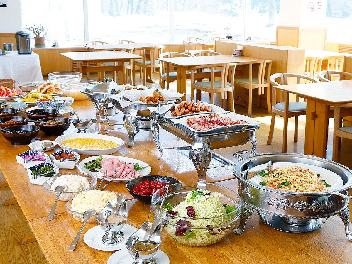 Yuyado Kuttari Onsen Lake Inn