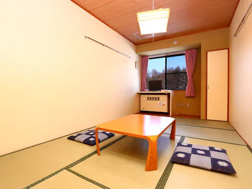 ห้องพักแบบญี่ปุ่นพร้อมห้องน้ำในตัว