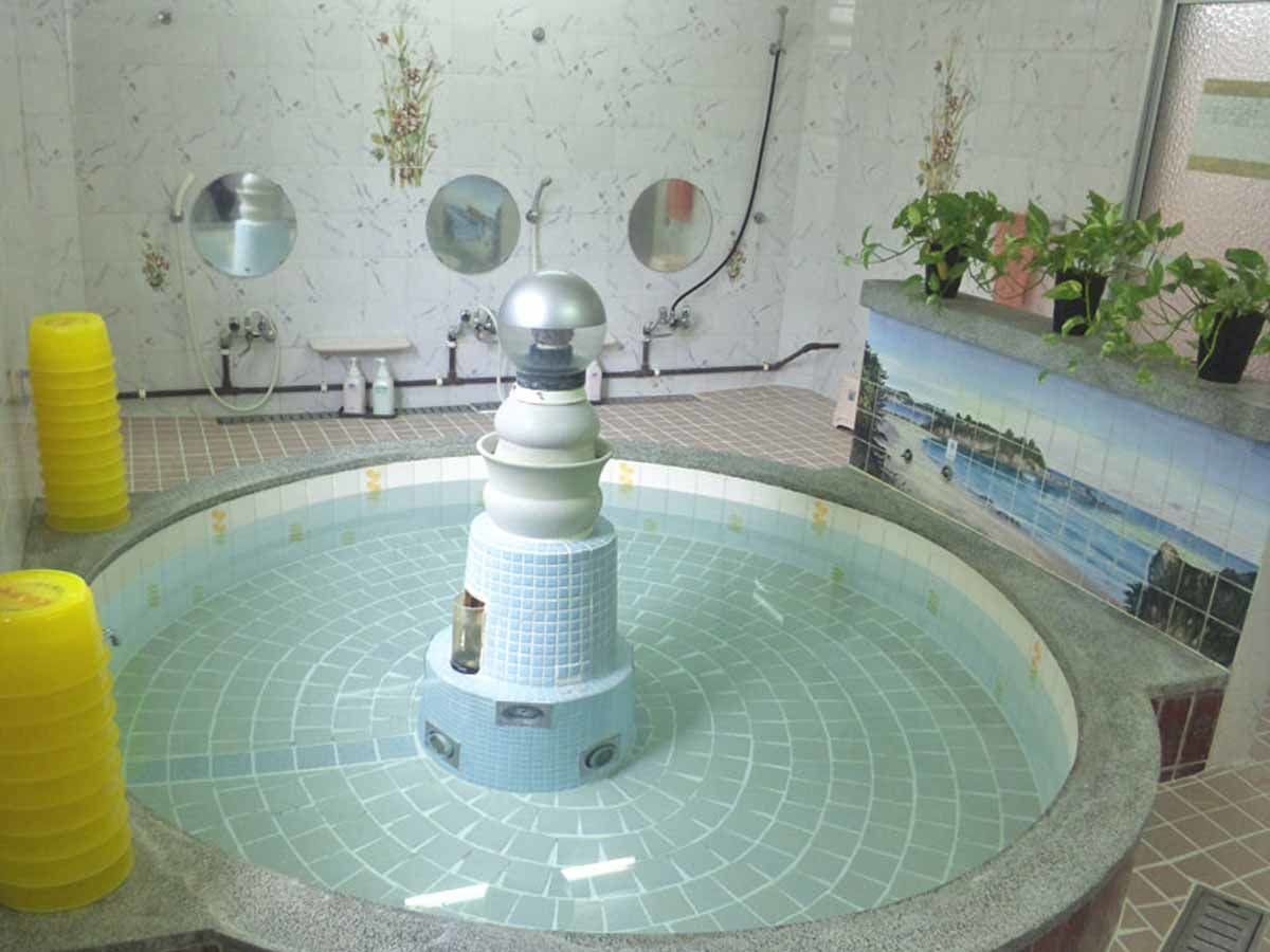 【ห้องอาบน้ำรวม】