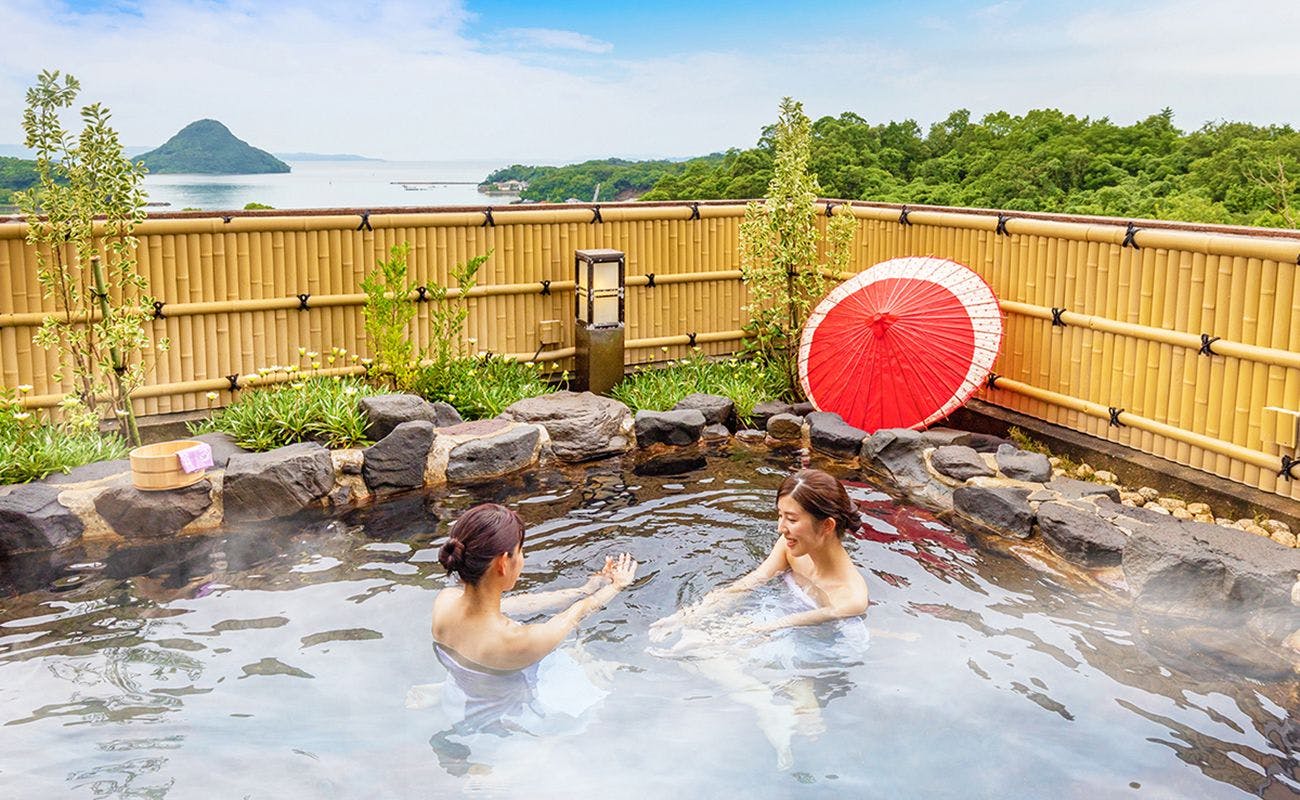 海風輕拂肌膚，感覺非常舒適。