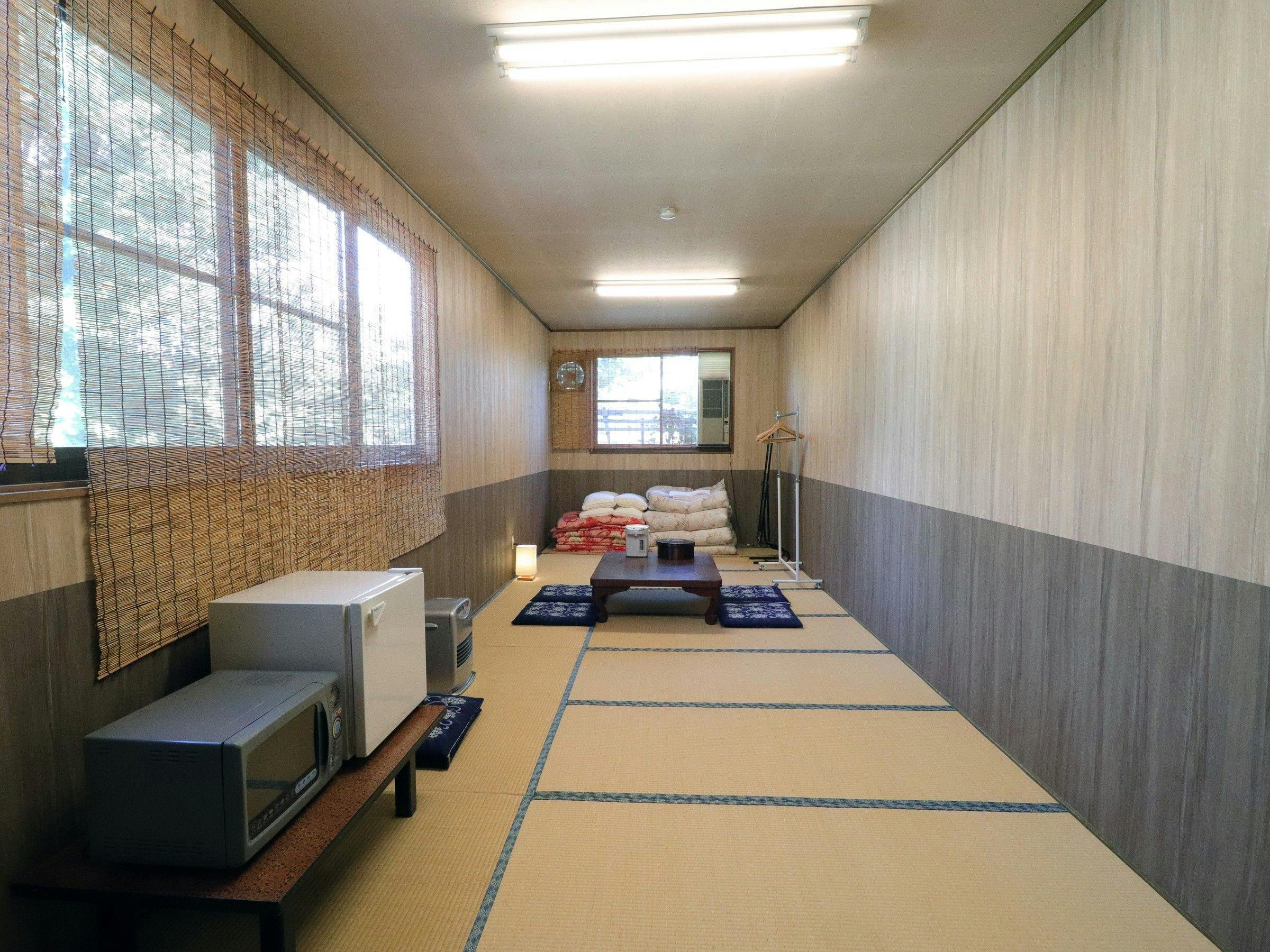 【Kamar Besar dengan Kekurangan】