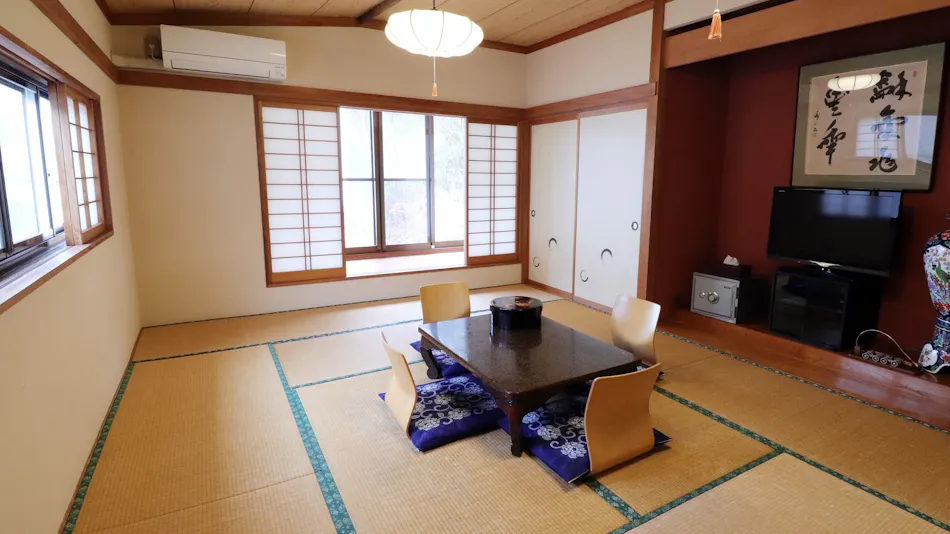 Onsen Ryokan Yama no Takohei