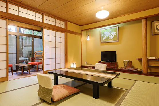 ตัวอย่างห้องพัก / ซึรุคิ