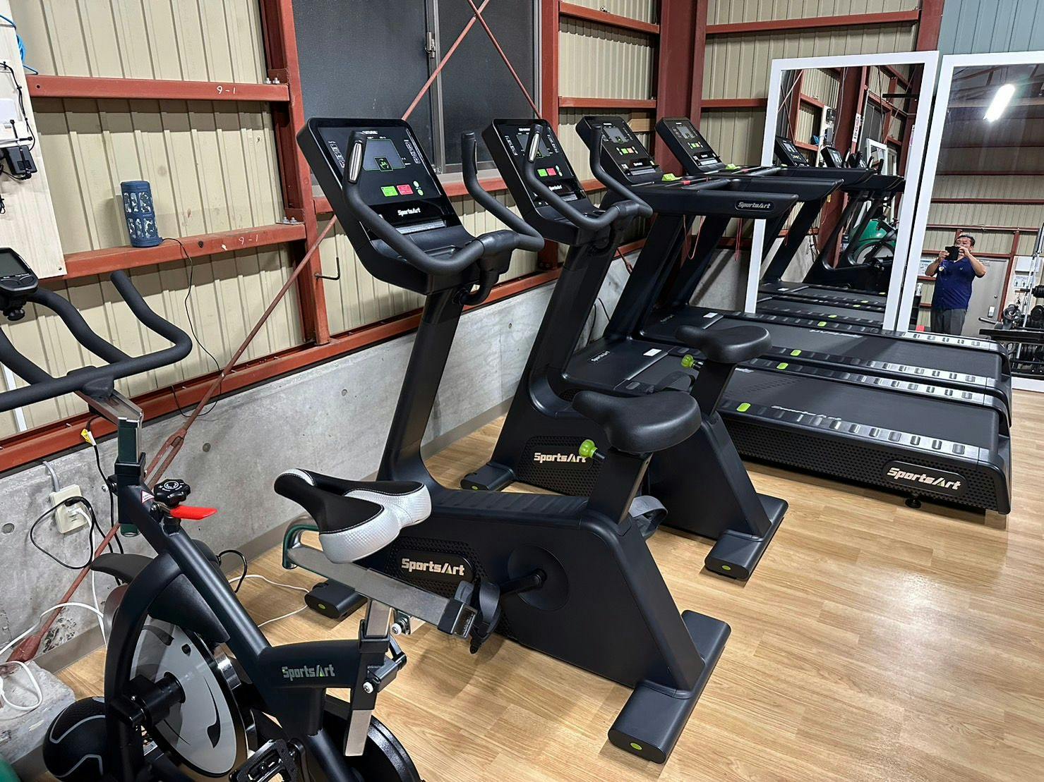 Gim sukan percuma 24 jam