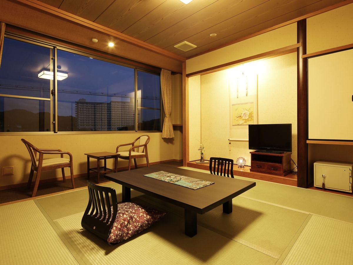 【8疊和室】杜鵑