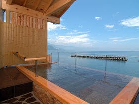 磯料理・海辺の湯の宿 平鶴