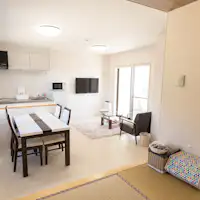 - ห้องครัวและห้องรับประทานอาหาร