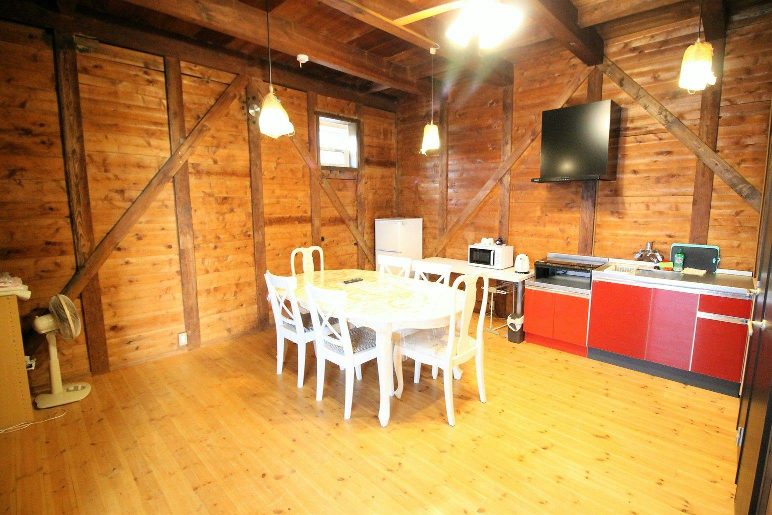 Secret Base Accommodation L-BASE