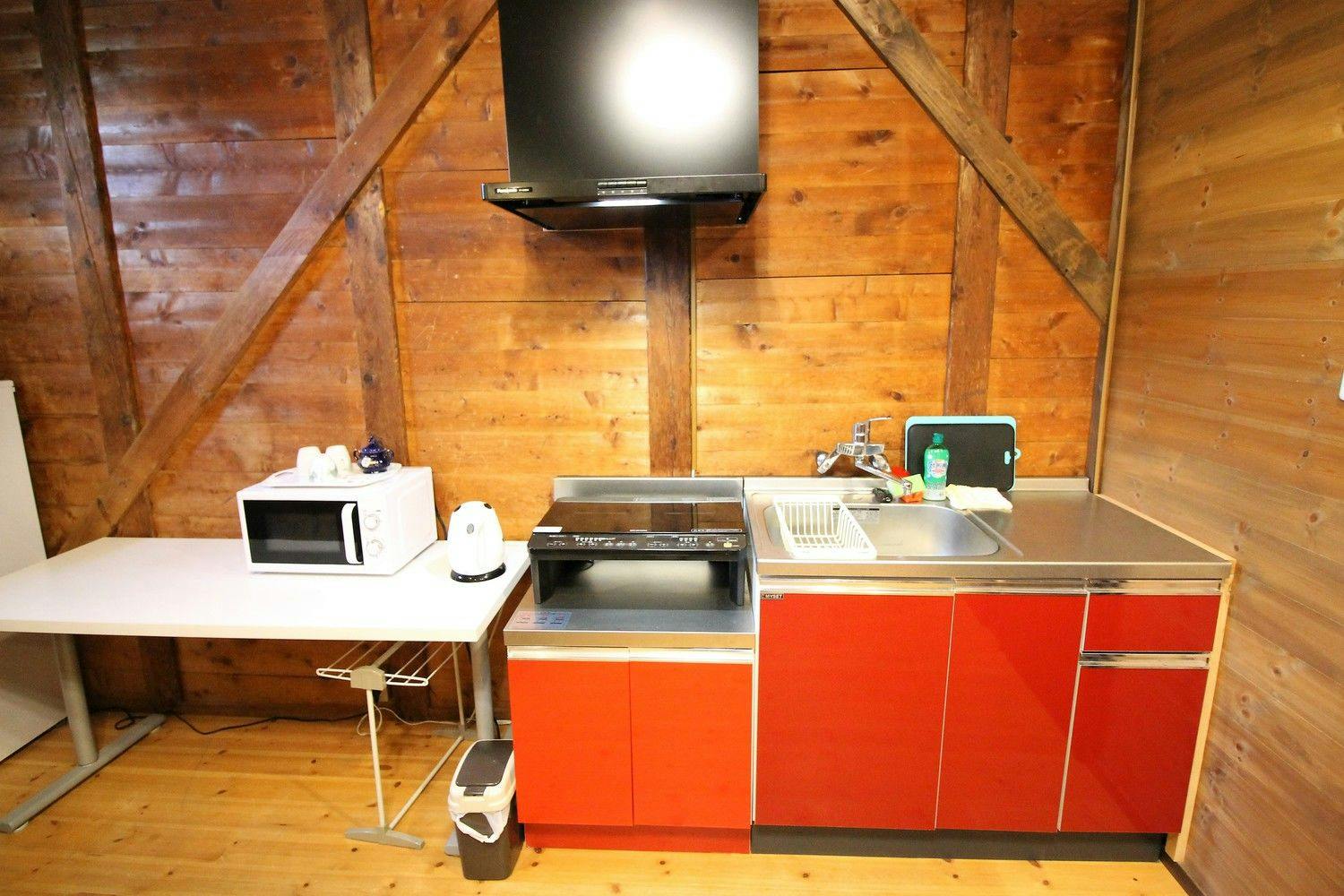 Secret Base Accommodation L-BASE