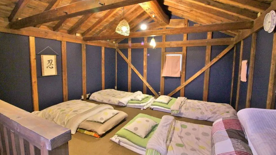 Secret Base Accommodation L-BASE