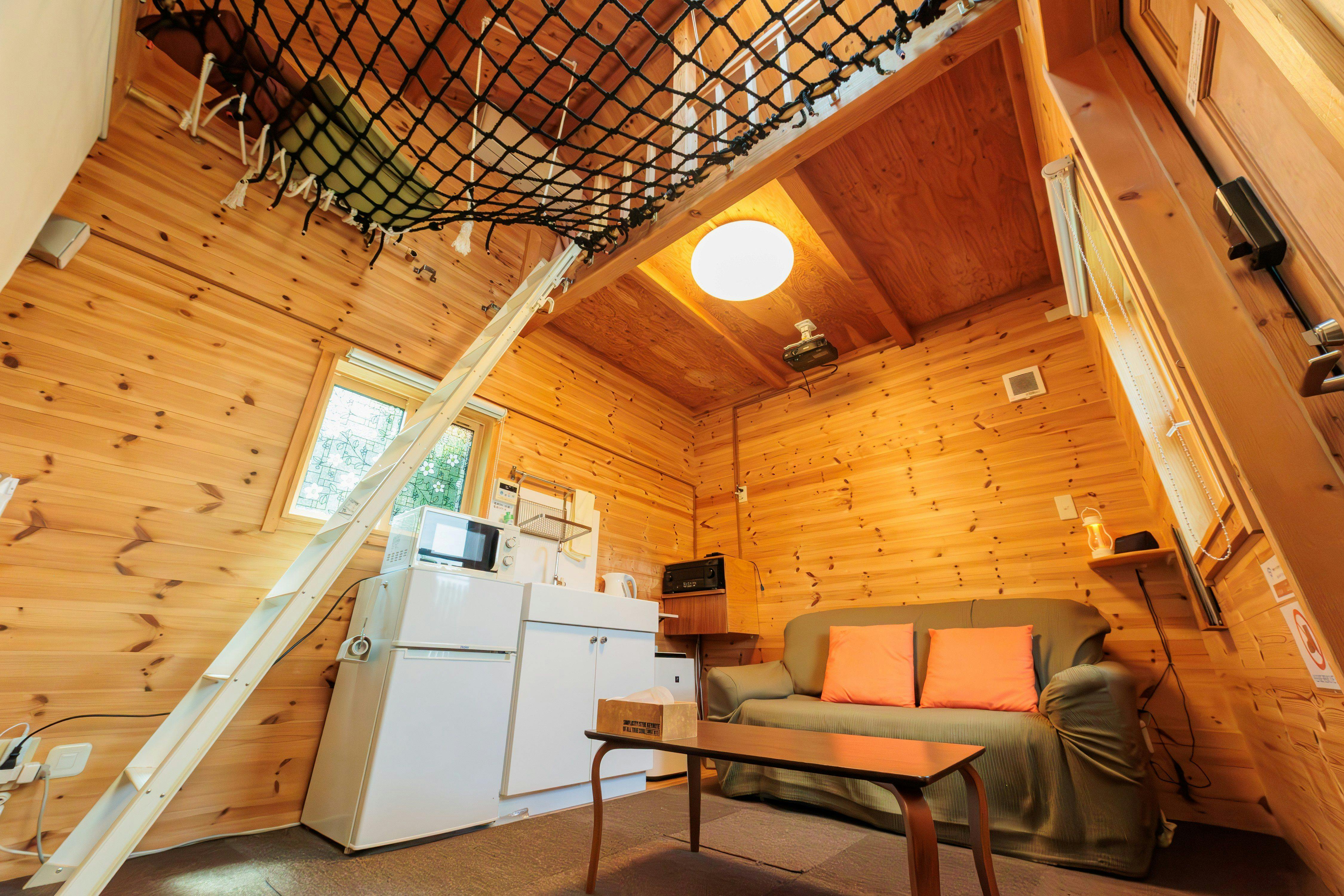 Secret Base Accommodation L-BASE