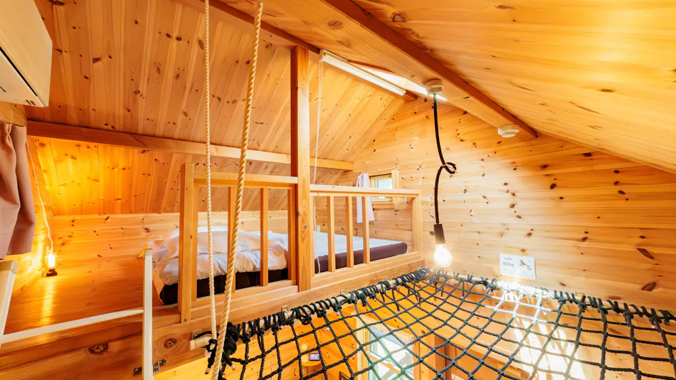 Secret Base Accommodation L-BASE