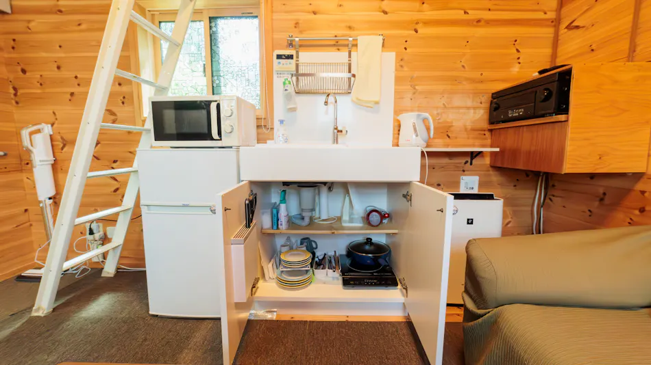 Secret Base Accommodation L-BASE