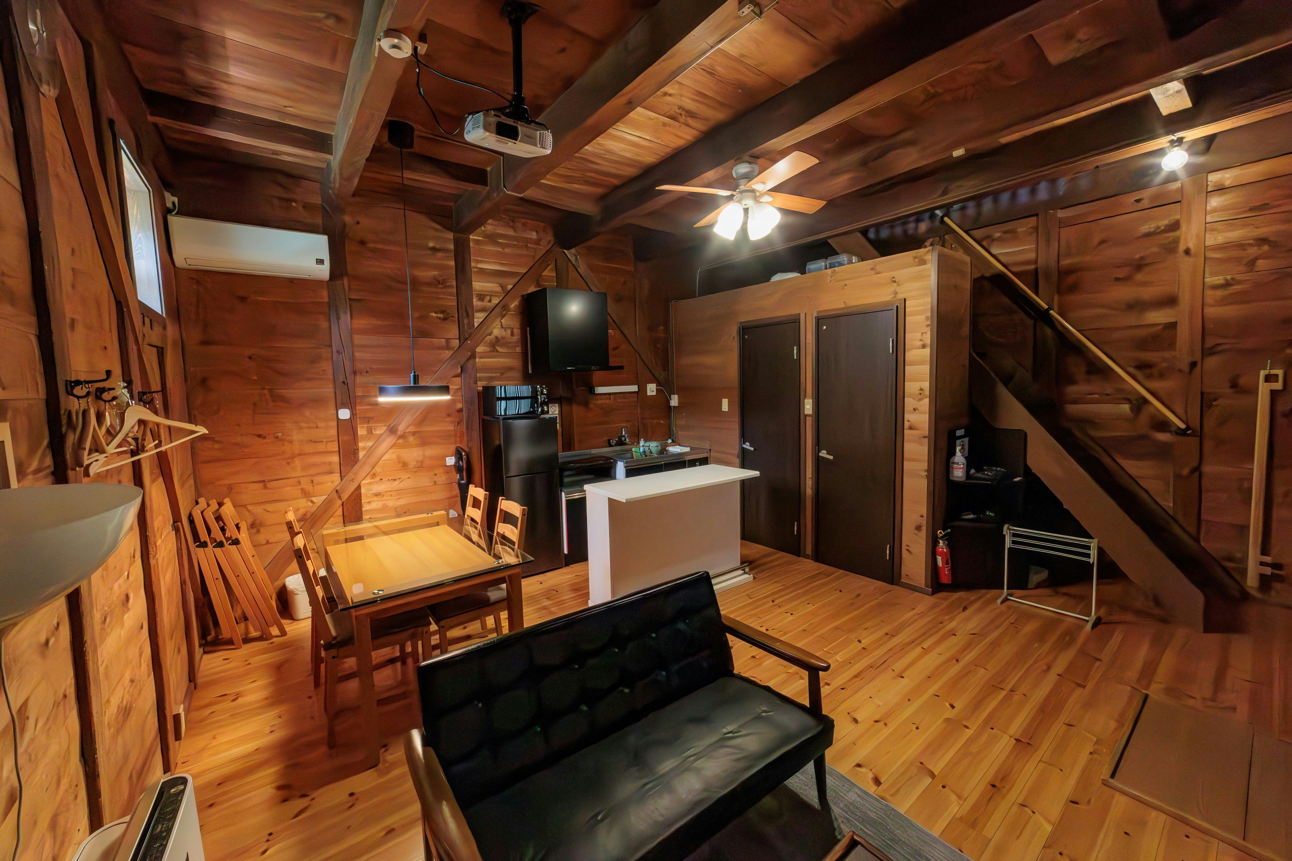 Secret Base Accommodation L-BASE