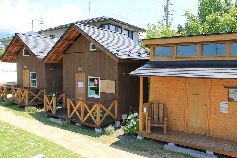 Secret Base Accommodation L-BASE
