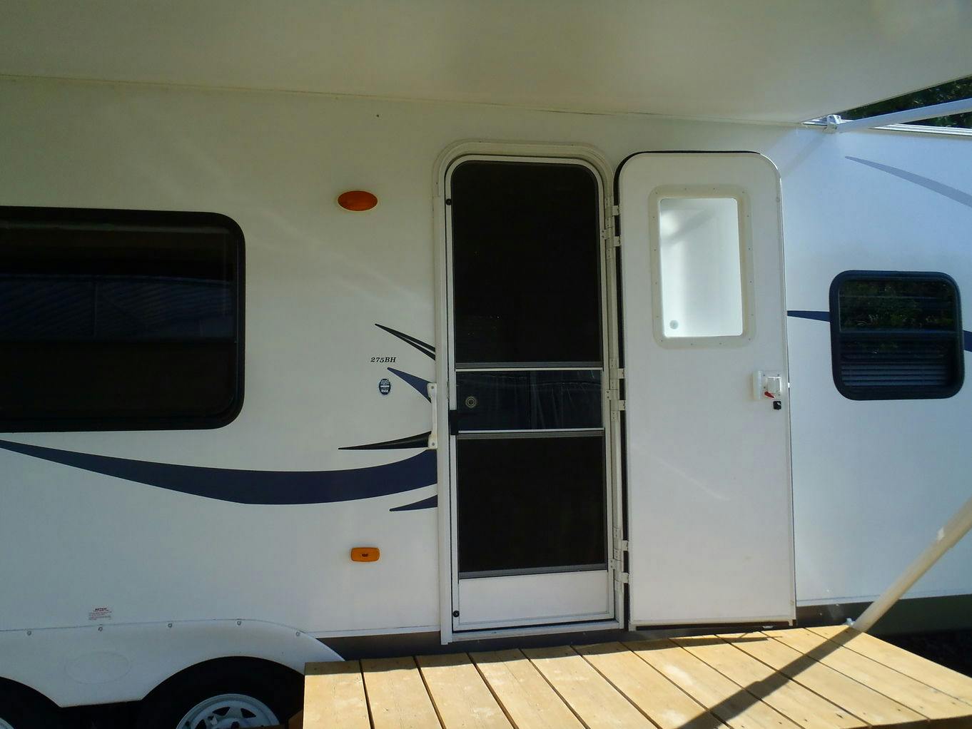 Secret Base Accommodation L-BASE