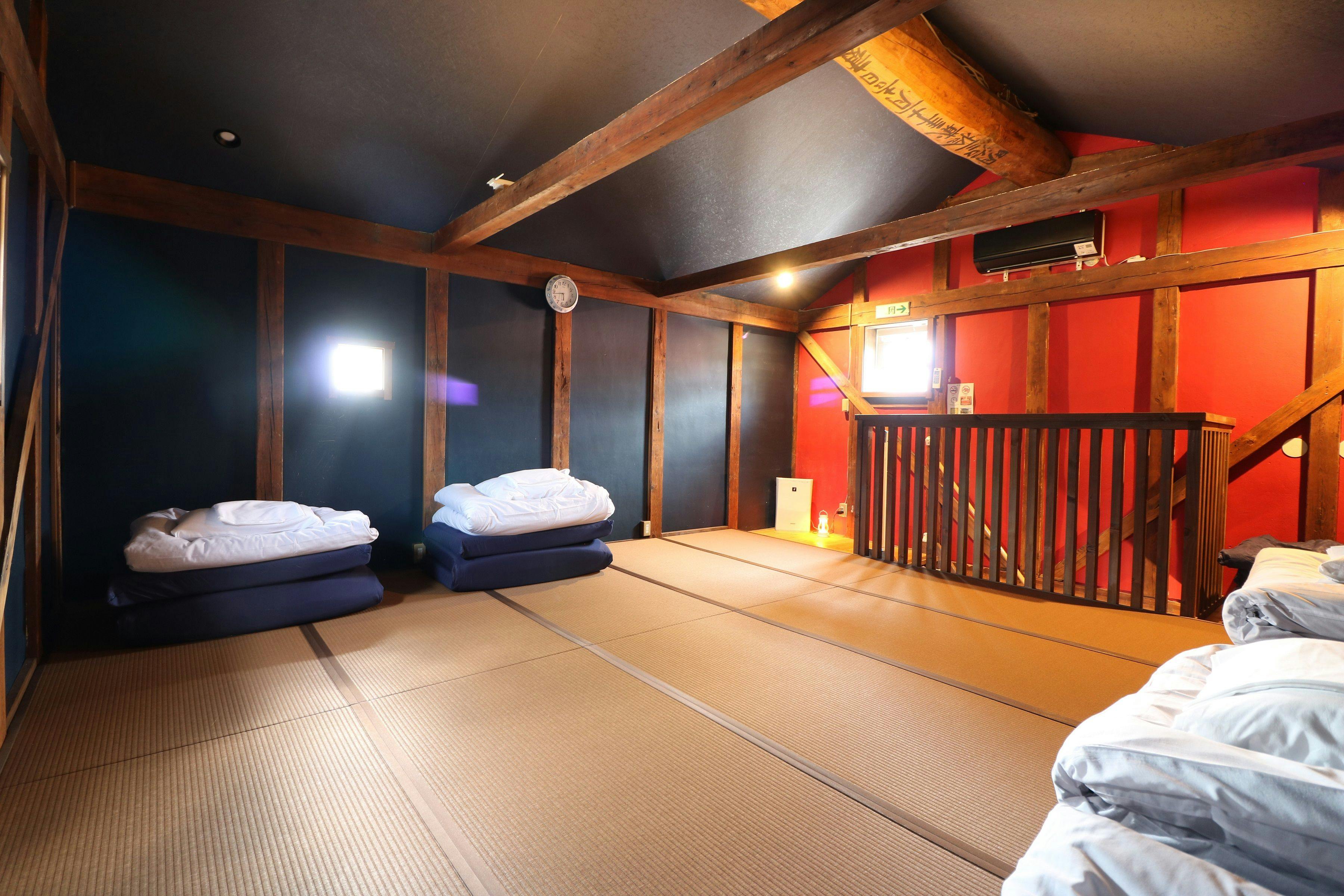 Secret Base Accommodation L-BASE