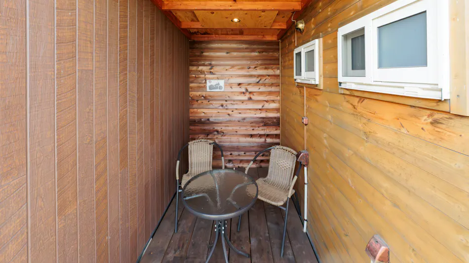 Secret Base Accommodation L-BASE