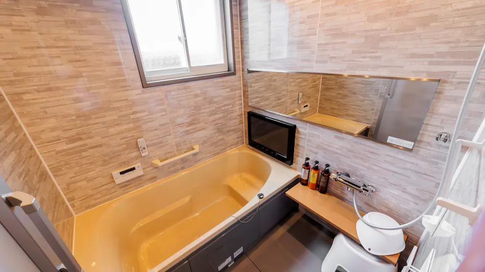 Secret Base Accommodation L-BASE