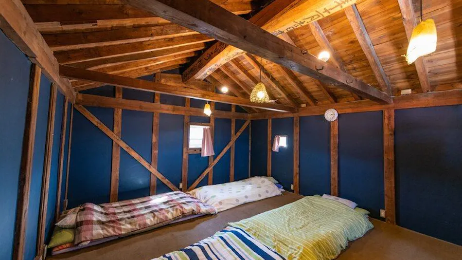 Secret Base Accommodation L-BASE