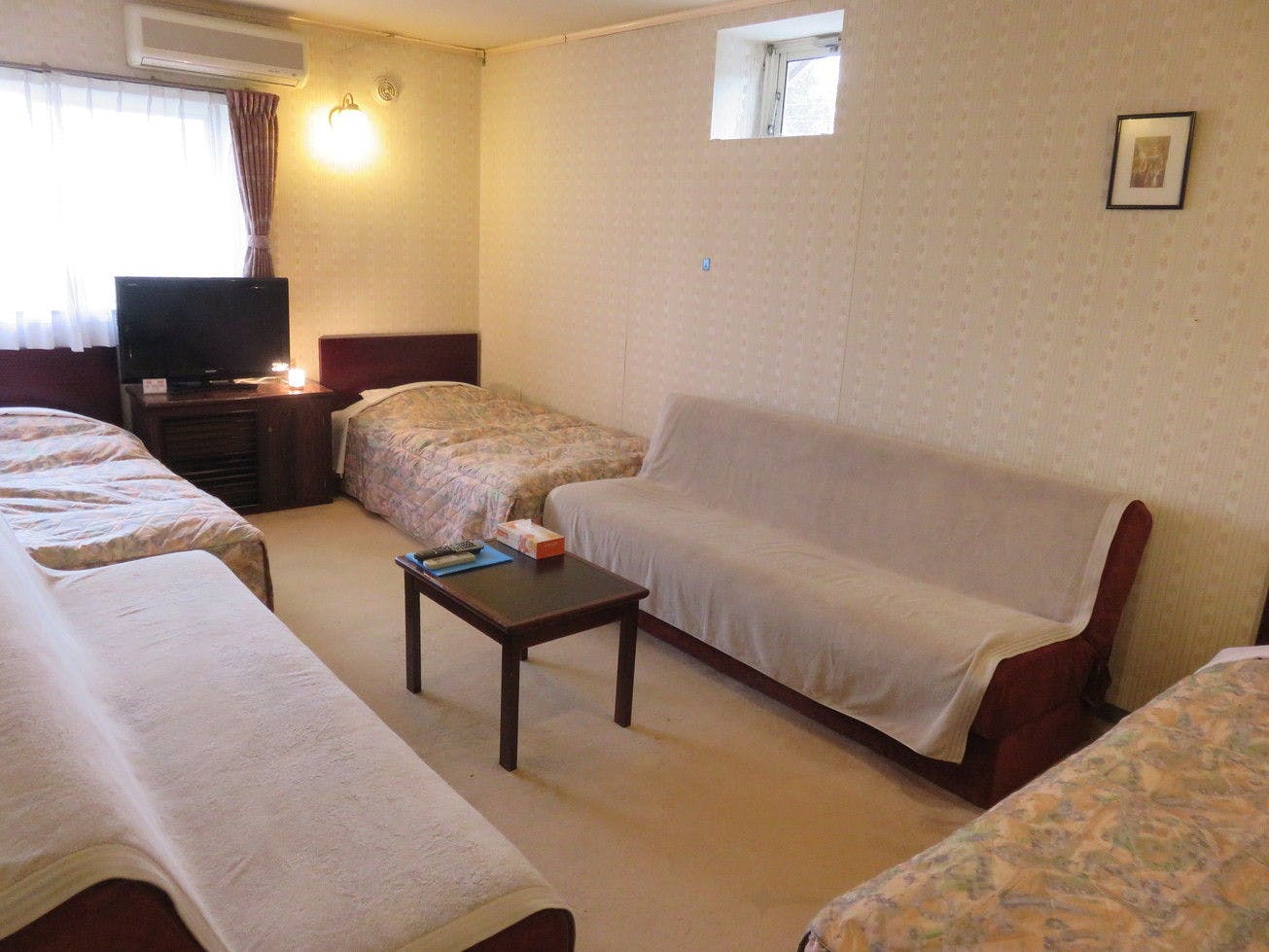 ตัวอย่างห้องครอบครัวที่ไม่มีอ่างอาบน้ำ