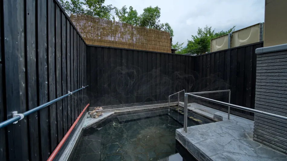 Yufuin Onsen Enokiya Ryokan