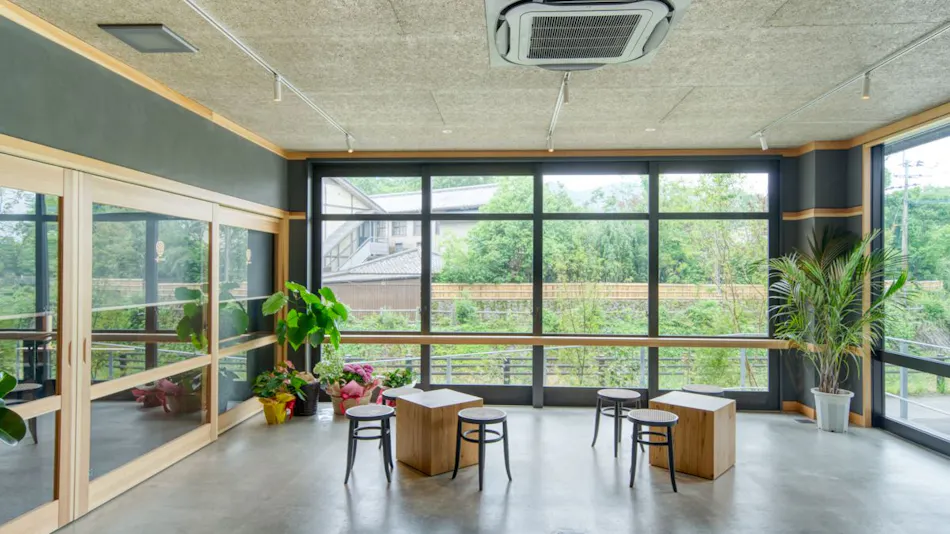 Yufuin Onsen Enokiya Ryokan