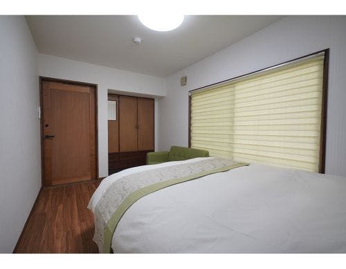 二階、洋室ツインルーム