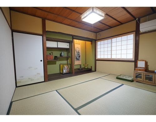 二階、和室三人部屋