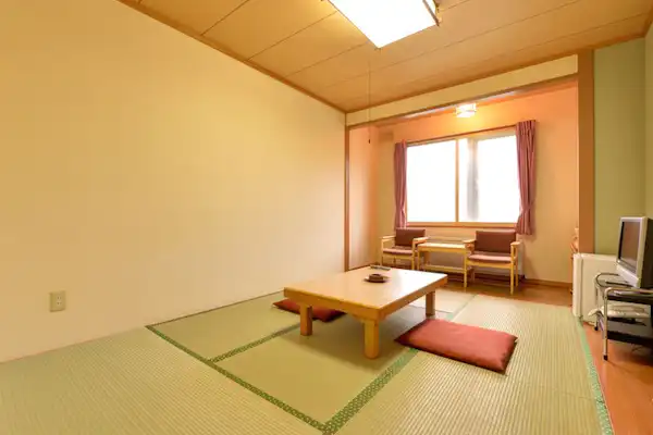 ห้องพักสไตล์ญี่ปุ่น ขนาด 6-8 เสื่อทาทามิ (ตัวอย่างห้องพัก)