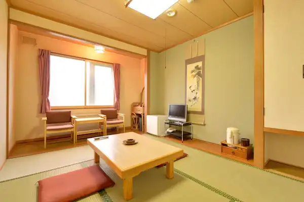 ห้องพักสไตล์ญี่ปุ่น ขนาด 6-8 เสื่อทาทามิ (ตัวอย่างห้องพัก)